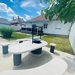Pandora Pool
