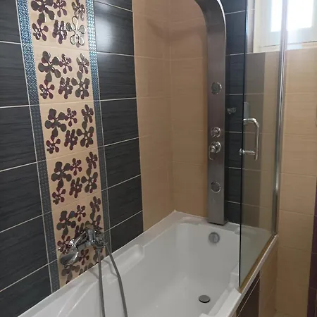 Pandora Pool Διαμέρισμα