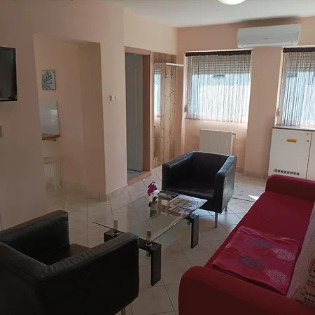 Pandora Pool Apartament *