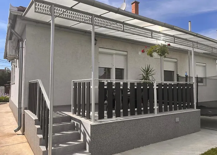 Pandora Pool Apartmán